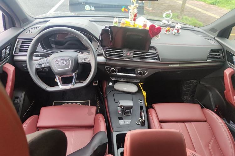 Used Audi Q5L 2024 45 TFSI Luxury Dynamic Model Center Console