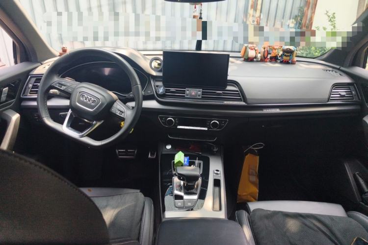Used Audi Q5L 2024 40 TFSI Luxury Dynamic Edition Center Console