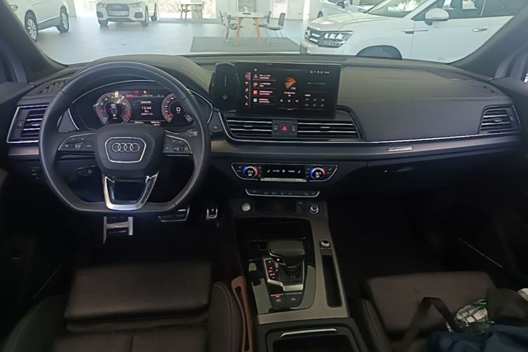 Used Audi Q5L 2024 45 TFSI Luxury Dynamic Model Center Console