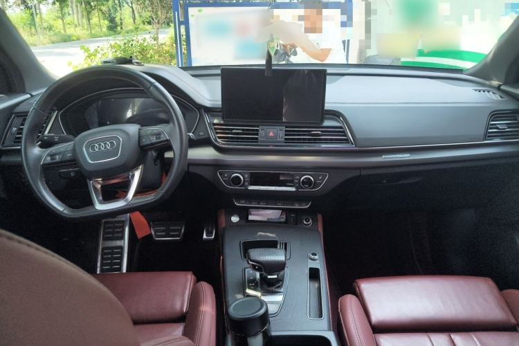 Used Audi Q5L 2024 40 TFSI Luxury Dynamic Edition Center Console