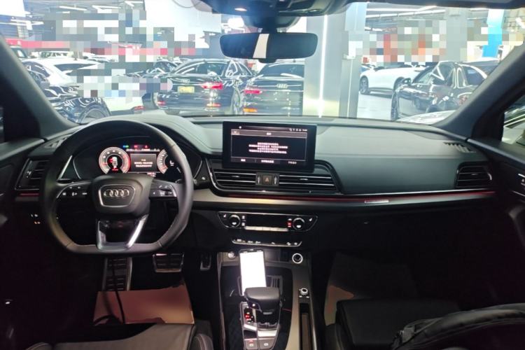Used Audi Q5L 2024 40 TFSI Luxury Dynamic Edition Center Console