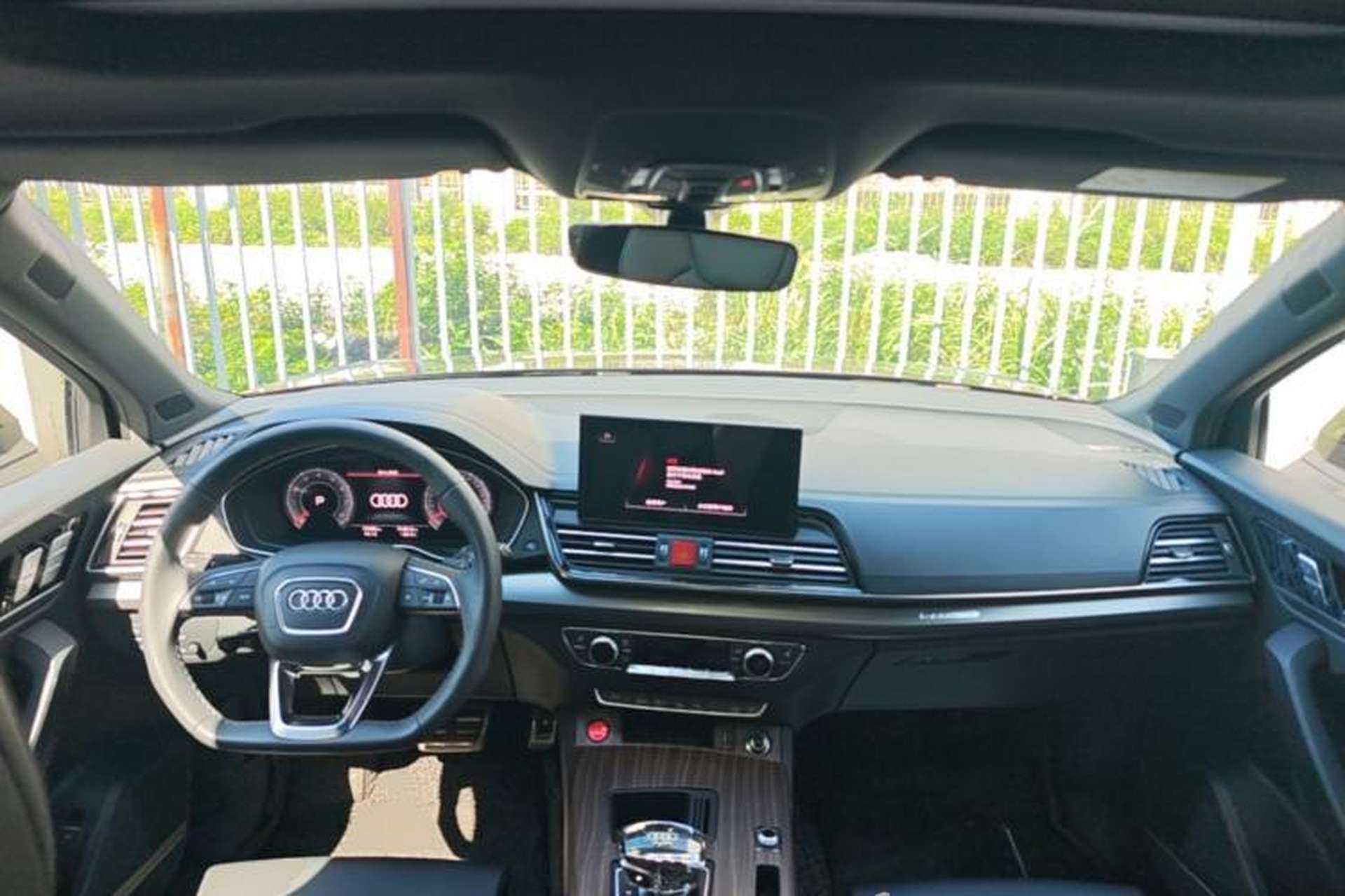Used Audi Q5L 2024 45 TFSI Luxury Dynamic Model Center Console