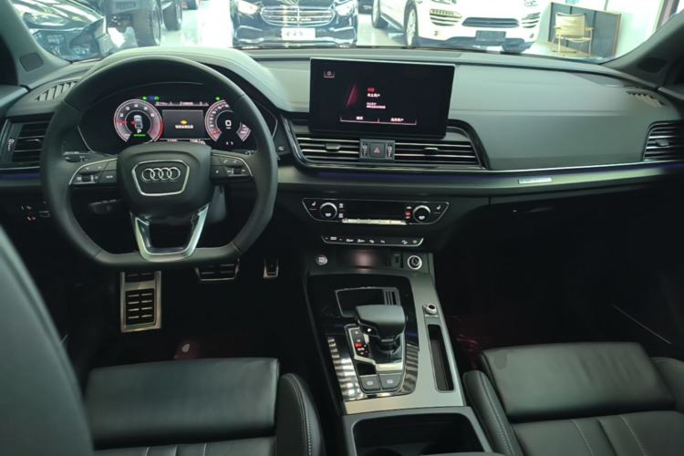 Used Audi Q5L 2024 45 TFSI Luxury Dynamic Model Center Console