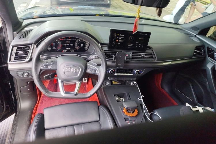 Used Audi Q5L 2024 45 TFSI Luxury Dynamic Model Center Console