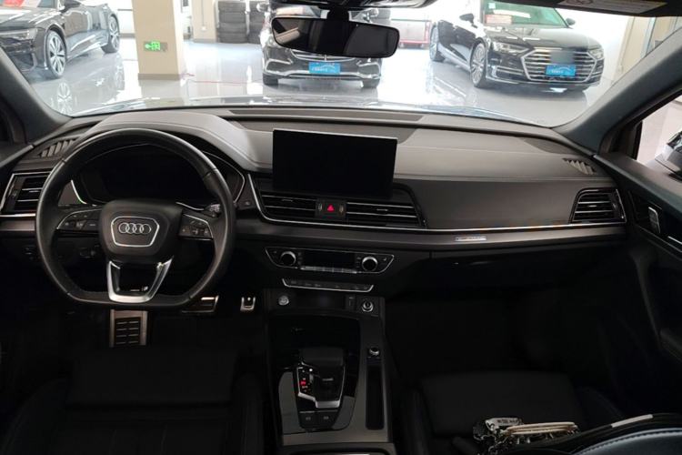 Used Audi Q5L 2024 40 TFSI Luxury Dynamic Edition Center Console