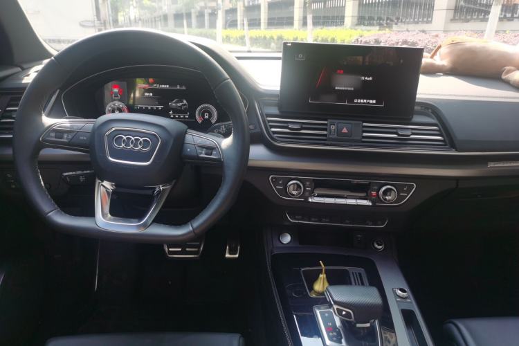 Used Audi Q5L 2024 40 TFSI Luxury Dynamic Edition Center Console