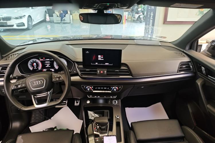 Used Audi Q5L 2024 40 TFSI Luxury Dynamic Edition Center Console