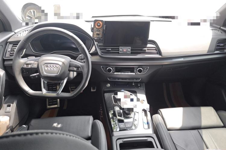 Used Audi Q5L 2024 40 TFSI Luxury Dynamic Edition Center Console
