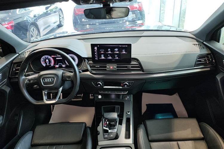 Used Audi Q5L 2024 40 TFSI Luxury Dynamic Edition Center Console