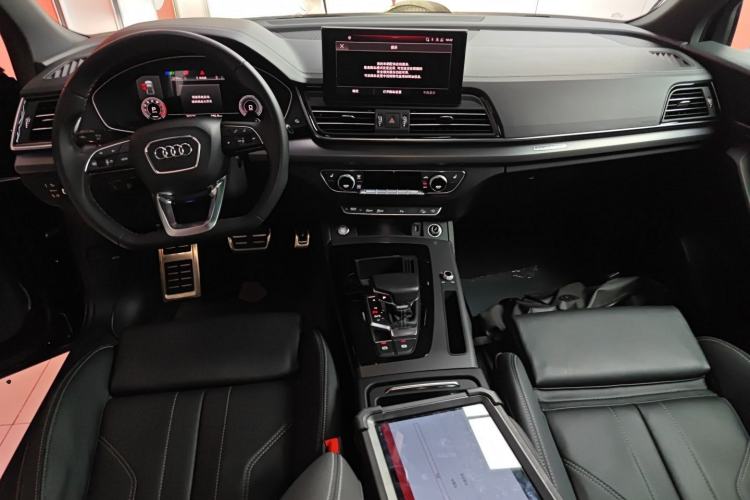 Used Audi Q5L 2024 40 TFSI Luxury Dynamic Edition Center Console