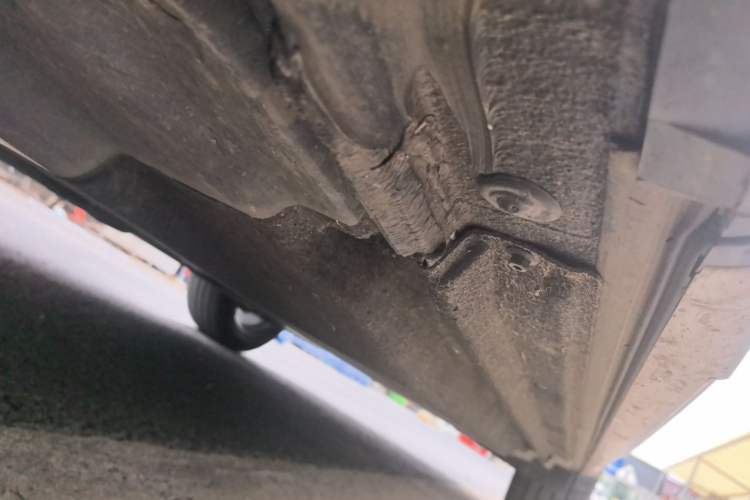 Used Audi Q5L 2024 40 TFSI Fashion Dynamic Model Chassis Front Left