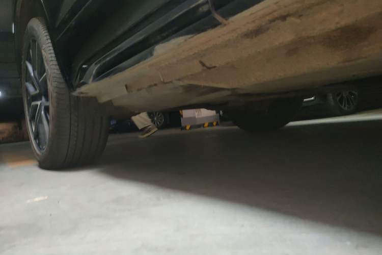 Used Audi Q5L 2024 45 TFSI Luxury Dynamic Model Chassis Front Right