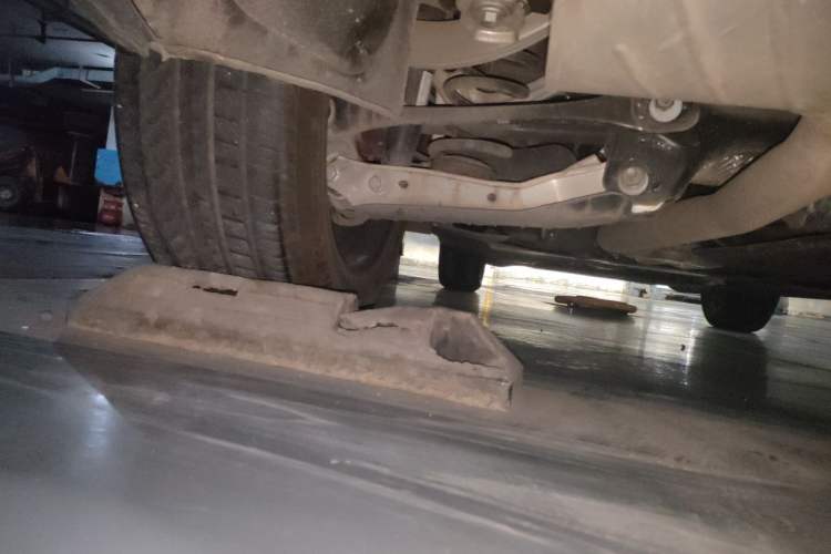 Used Audi Q5L 2024 40 TFSI Fashion Dynamic Model Chassis Rear Left