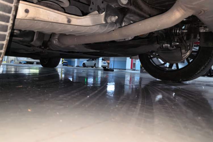 Used Audi Q5L 2024 45 TFSI Luxury Dynamic Model Chassis Rear Left