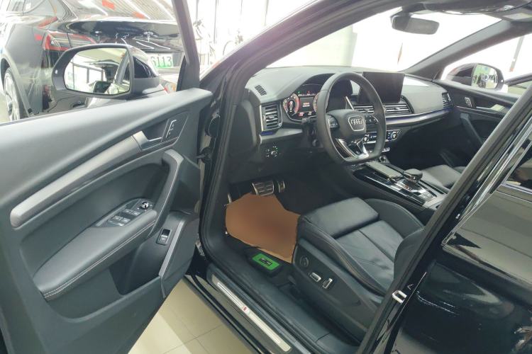 Used Audi Q5L 2024 40 TFSI Luxury Dynamic Edition Driver Seat