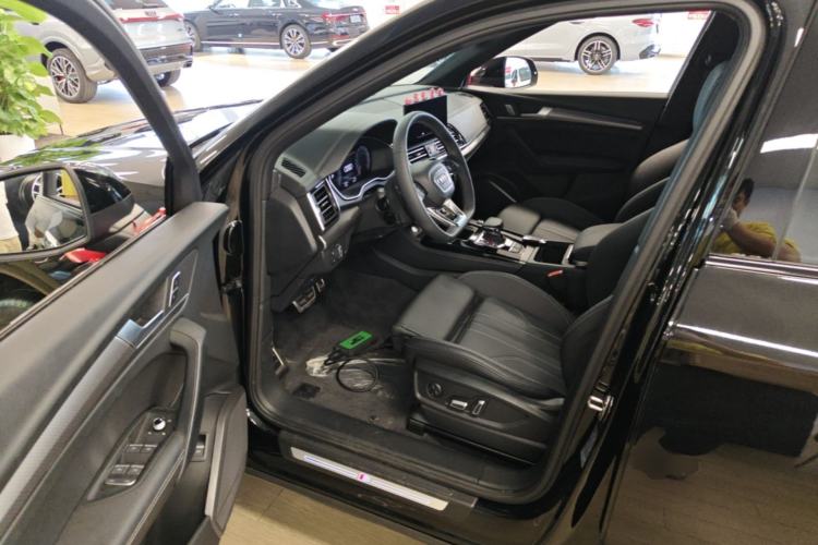 Used Audi Q5L 2024 40 TFSI Fashion Dynamic Model Driver Seat