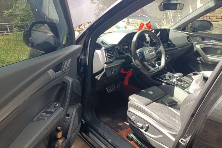 Used Audi Q5L 2024 45 TFSI Luxury Dynamic Model Driver Seat