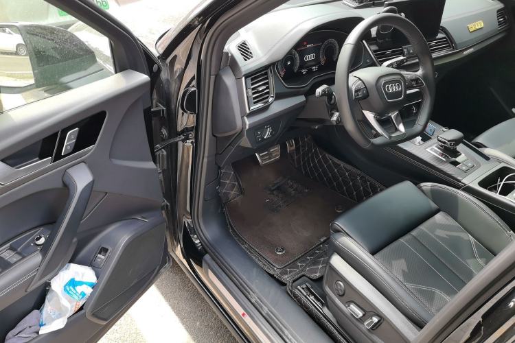 Used Audi Q5L 2024 40 TFSI Luxury Dynamic Edition Driver Seat