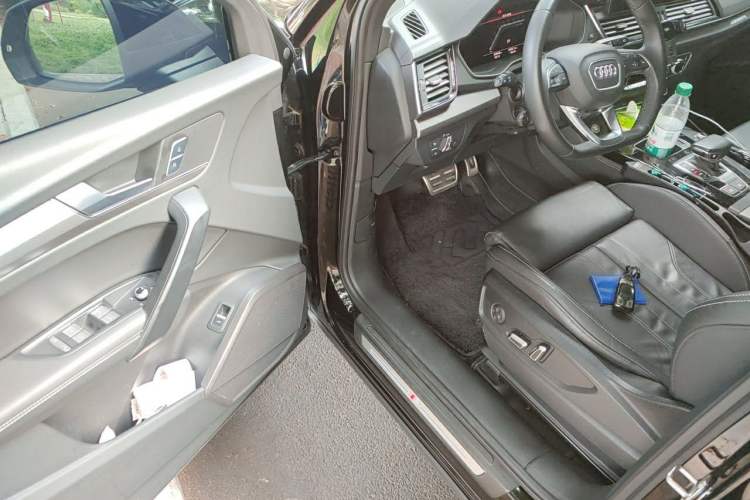 Used Audi Q5L 2024 40 TFSI Luxury Dynamic Edition Driver Seat