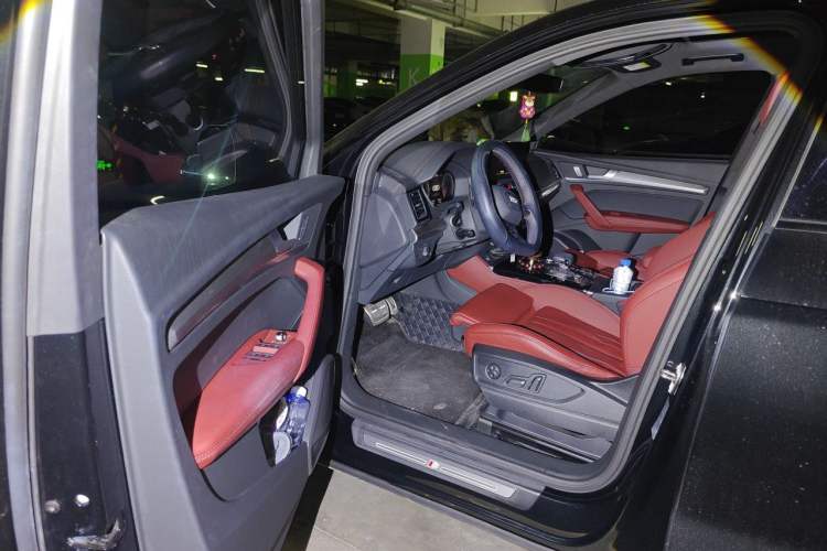 Used Audi Q5L 2024 40 TFSI Luxury Dynamic Edition Driver Seat