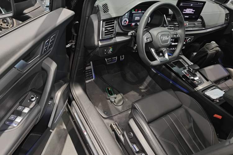 Used Audi Q5L 2024 45 TFSI Luxury Dynamic Model Driver Seat