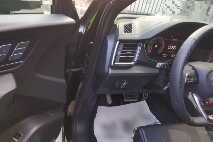 Used Audi Q5L 2024 45 TFSI Luxury Dynamic Model Driver Seat