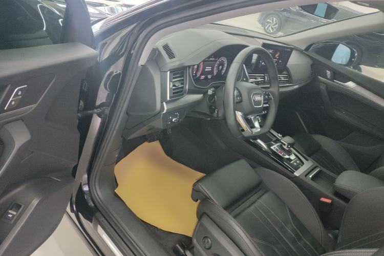 Used Audi Q5L 2024 40 TFSI Fashion Dynamic Model Driver Seat