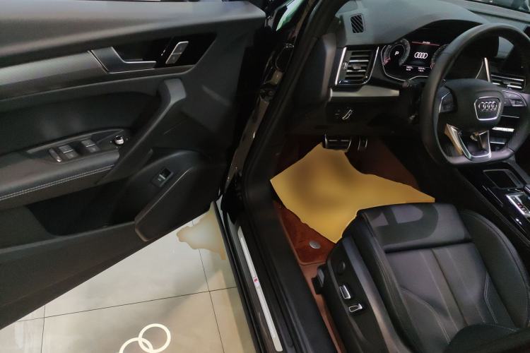 Used Audi Q5L 2024 40 TFSI Luxury Dynamic Edition Driver Seat