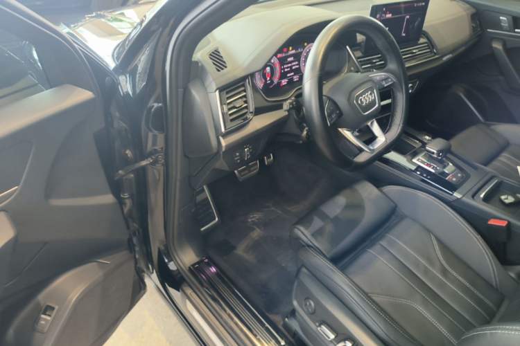 Used Audi Q5L 2024 40 TFSI Luxury Dynamic Edition Driver Seat