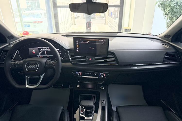 Used Audi Q5L 2024 45 TFSI Luxury Dynamic Model Driver Seat