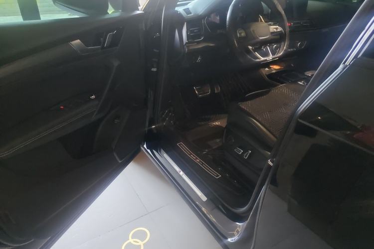 Used Audi Q5L 2024 40 TFSI Luxury Dynamic Edition Driver Seat