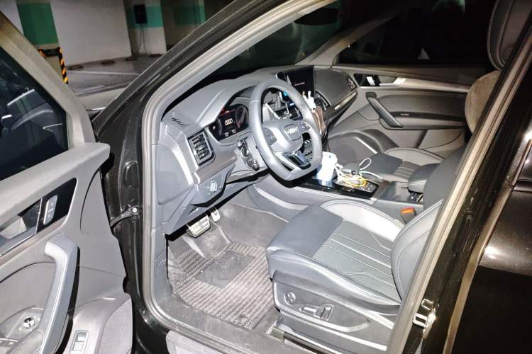 Used Audi Q5L 2024 40 TFSI Luxury Dynamic Edition Driver Seat