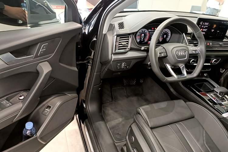 Used Audi Q5L 2024 40 TFSI Fashion Dynamic Model Driver Seat