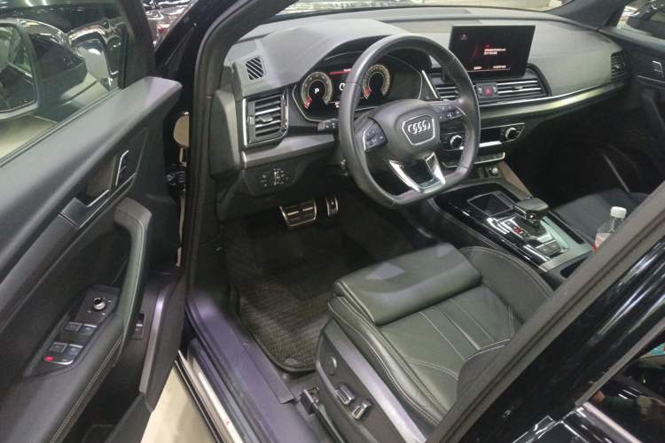 Used Audi Q5L 2024 40 TFSI Luxury Dynamic Edition Driver Seat