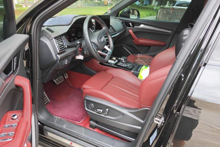 Used Audi Q5L 2024 40 TFSI Luxury Dynamic Edition Driver Seat