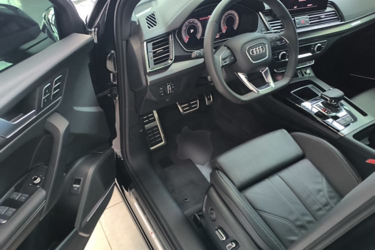 Used Audi Q5L 2024 45 TFSI Luxury Dynamic Model Driver Seat