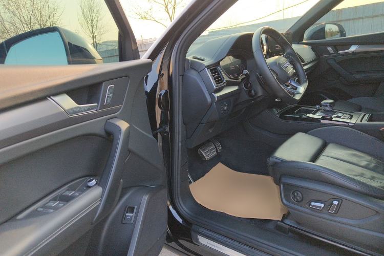 Used Audi Q5L 2024 40 TFSI Luxury Dynamic Edition Driver Seat