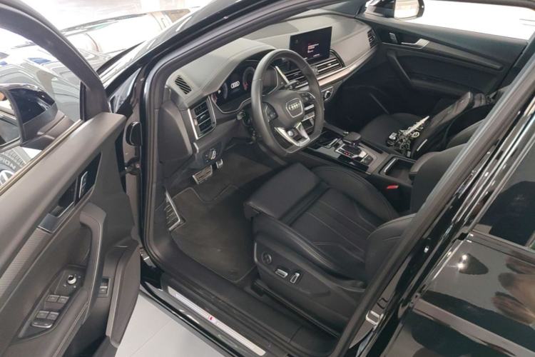 Used Audi Q5L 2024 40 TFSI Luxury Dynamic Edition Driver Seat