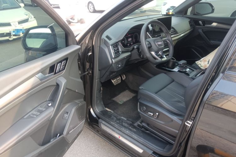 Used Audi Q5L 2024 45 TFSI Luxury Dynamic Model Driver Seat