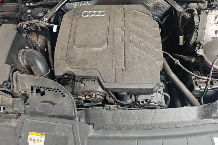 Used Audi Q5L 2024 45 TFSI Luxury Dynamic Model Engine Bay