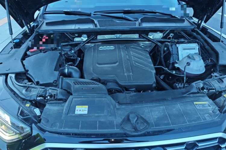 Used Audi Q5L 2024 40 TFSI Fashion Dynamic Model Engine Bay