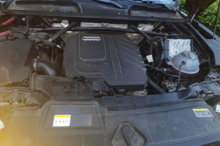 Used Audi Q5L 2024 45 TFSI Luxury Dynamic Model Engine Bay