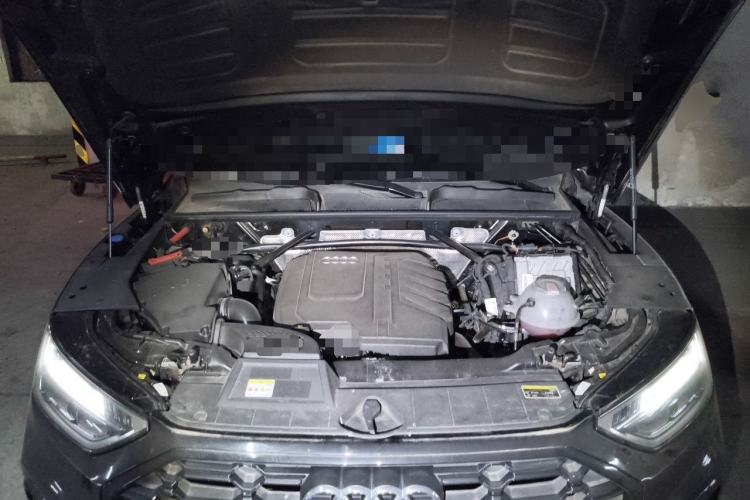 Used Audi Q5L 2024 45 TFSI Luxury Dynamic Model Engine Bay
