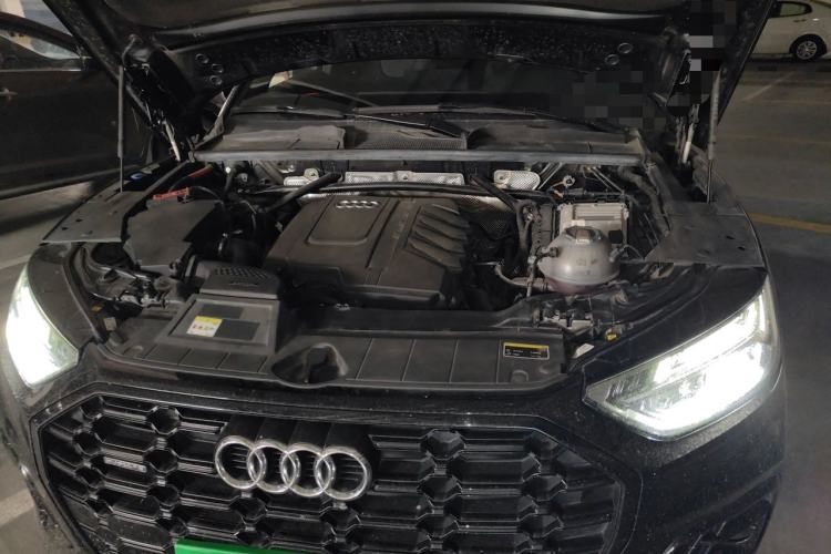 Used Audi Q5L 2024 40 TFSI Luxury Dynamic Edition Engine Bay