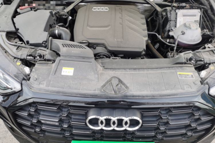 Used Audi Q5L 2024 40 TFSI Luxury Dynamic Edition Engine Bay