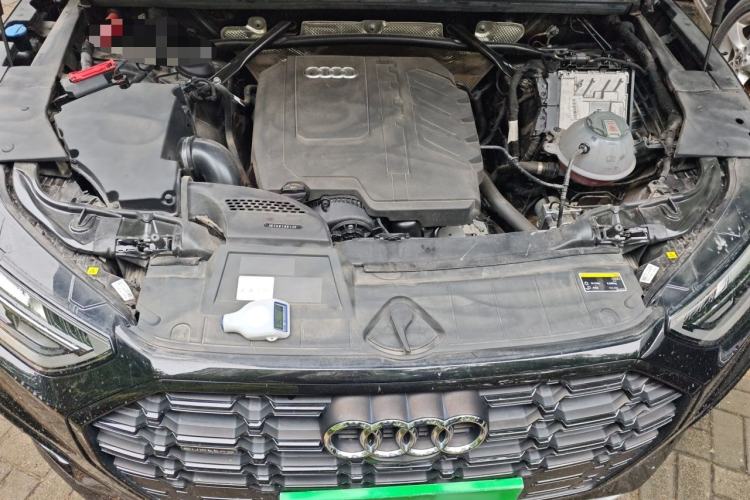 Used Audi Q5L 2024 45 TFSI Luxury Dynamic Model Engine Bay