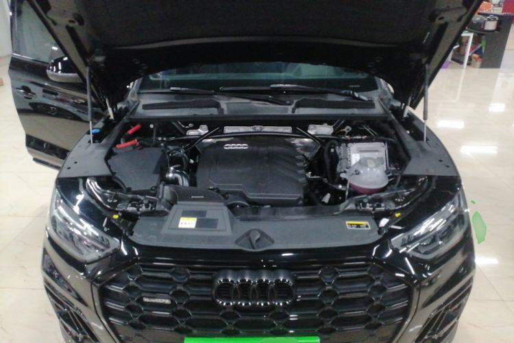 Used Audi Q5L 2024 40 TFSI Luxury Dynamic Edition Engine Bay