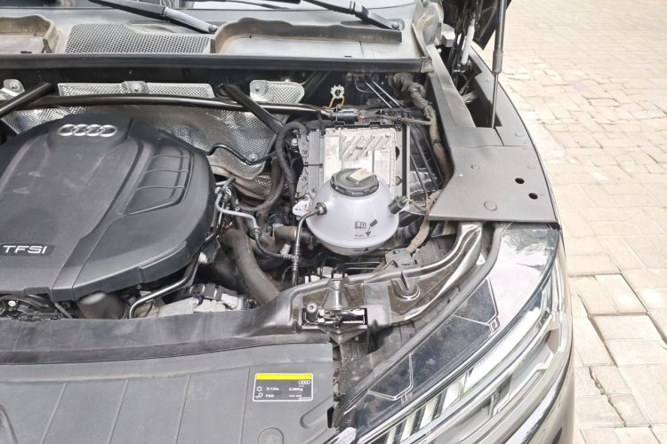 Used Audi Q5L 2024 40 TFSI Luxury Dynamic Edition Engine Bay Left