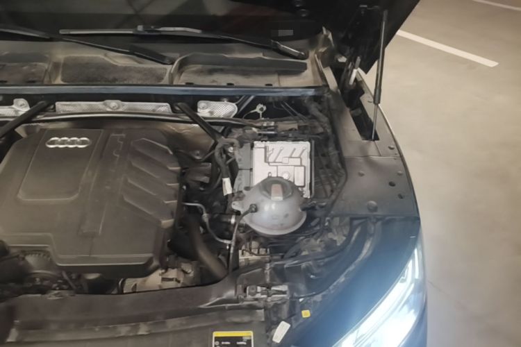 Used Audi Q5L 2024 45 TFSI Luxury Dynamic Model Engine Bay Left