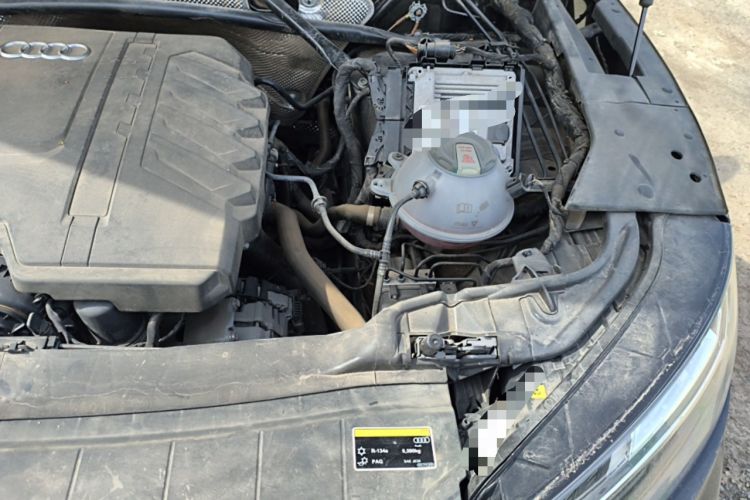 Used Audi Q5L 2024 40 TFSI Luxury Dynamic Edition Engine Bay Left
